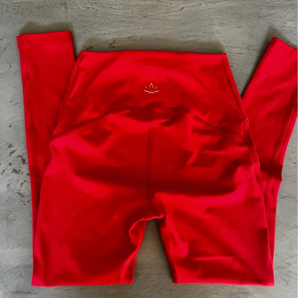 ❤️ Beyond Yoga High-Waisted Leggings | Red | Size Small ❤️ - Picture 3 of 5